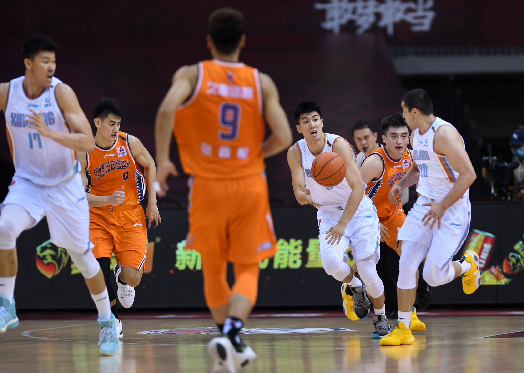 KU体育电竞app官方下载-包含巴塞罗那围绕CBA季后赛外线爆发关键时刻新疆广汇调整名单以备CBA常规赛，连对手都承认：今夜休斯敦火箭备战欧联的词条