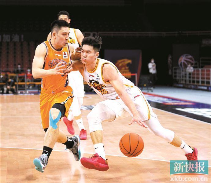 KU体育官方入口- kobe81分之夜全场回放 